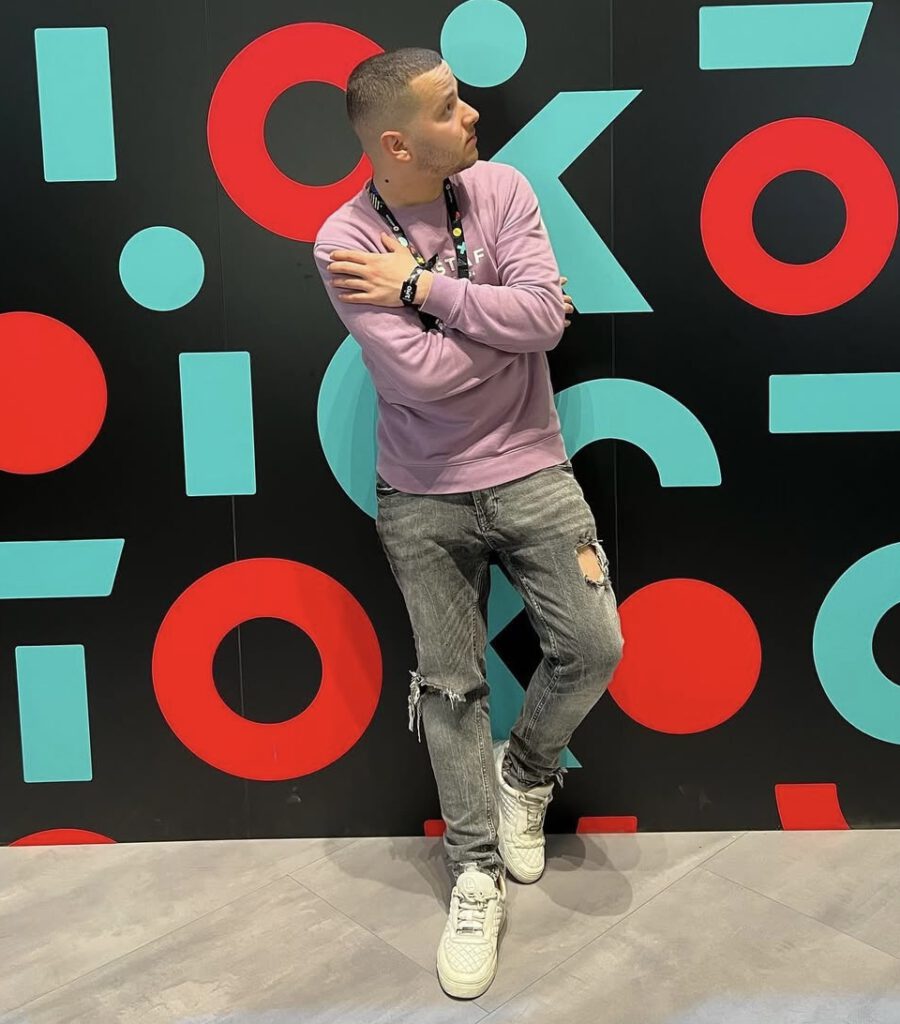 TikTok Live Agentur in Deutschland für Streaming, Livemanagement und TikTok Live Manager